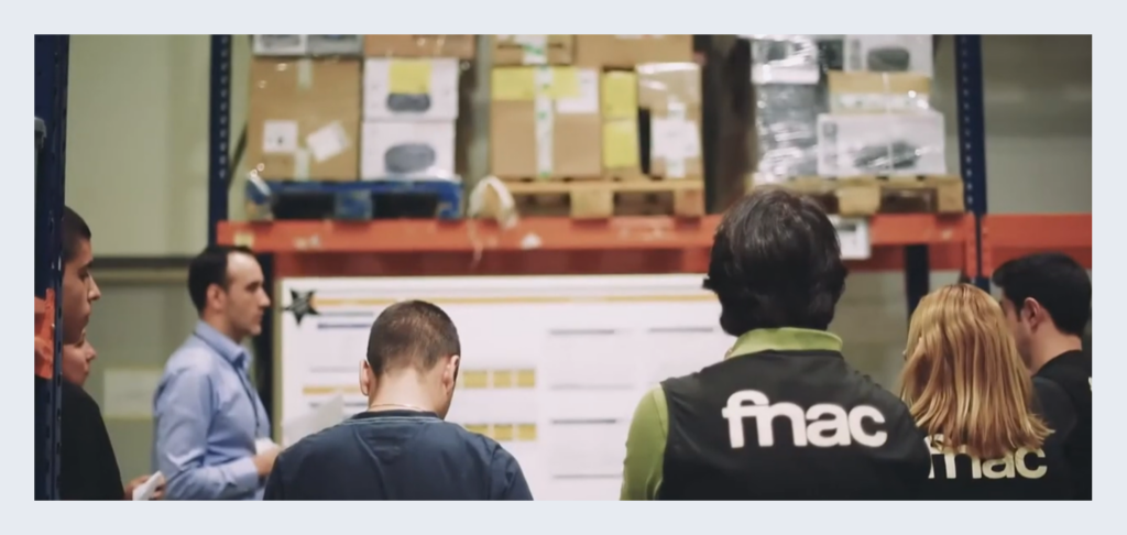 Reuni&atilde;o di&aacute;ria da equipa da Fnac