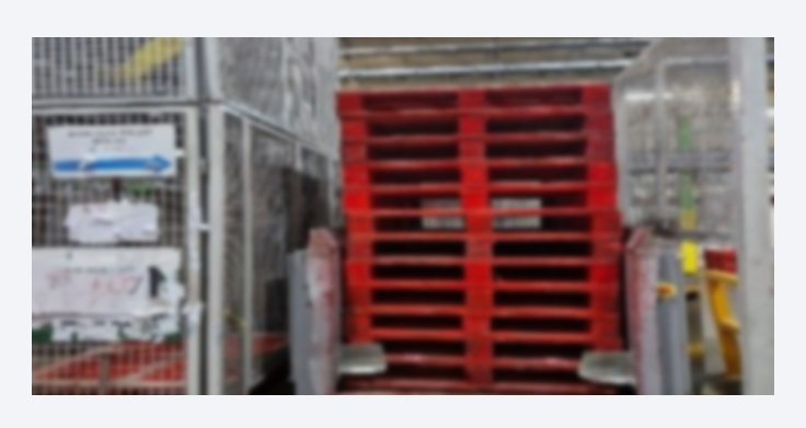 Image illustrating the lack of definition on pallet stack